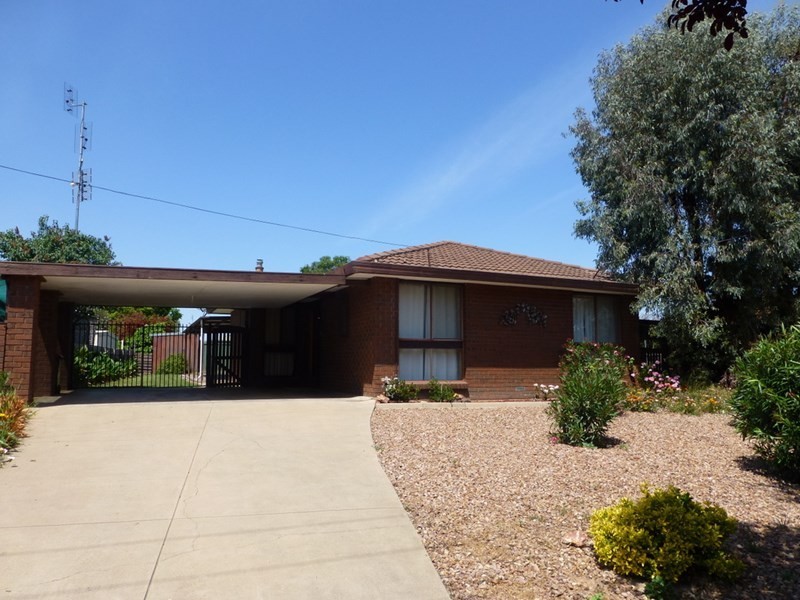 11 Vines Street, Echuca VIC 3564