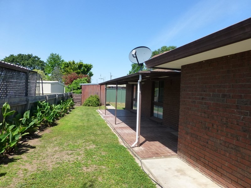 11 Vines Street, Echuca VIC 3564