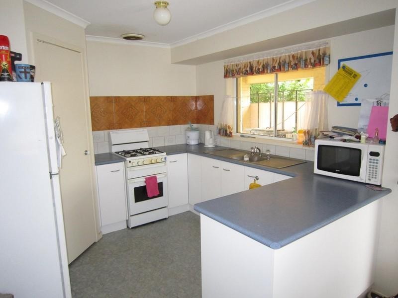 8 Alfred Avenue, Echuca VIC 3564