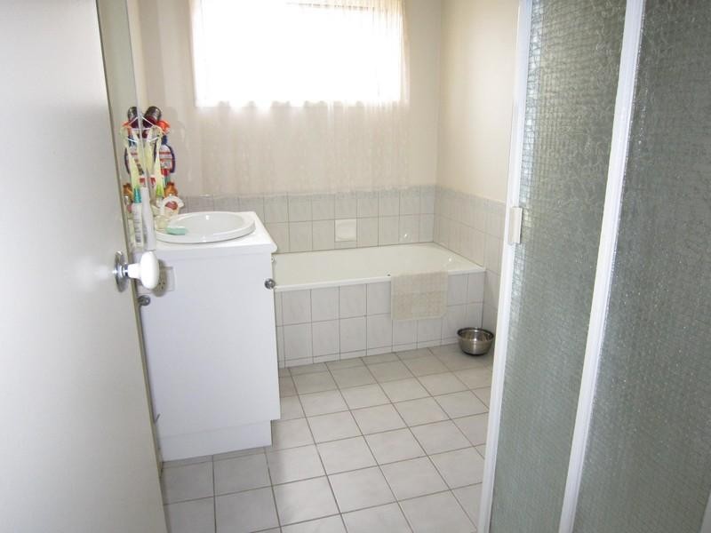 8 Alfred Avenue, Echuca VIC 3564