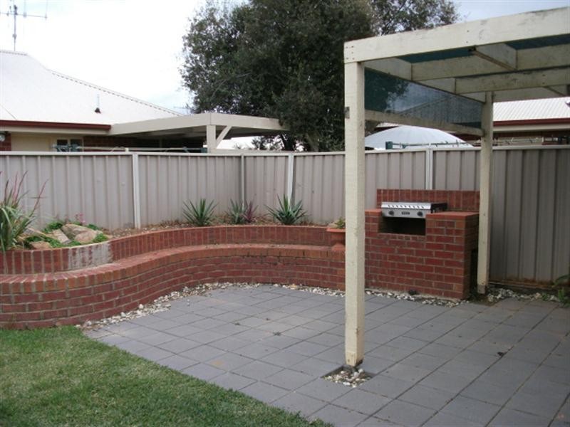 2/115 Shackell Street, Echuca VIC 3564