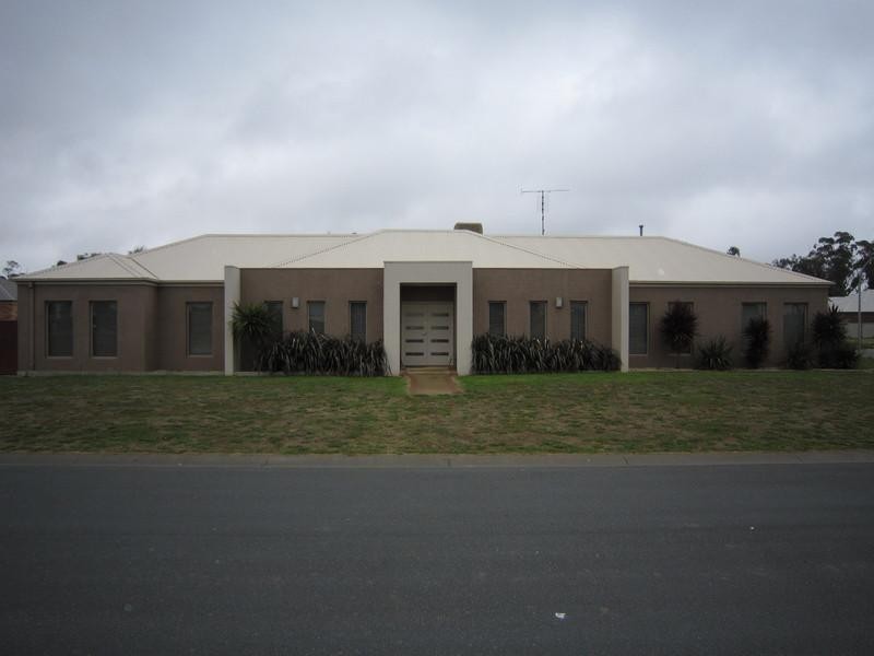 1 Airdrie Court, Moama NSW 2731