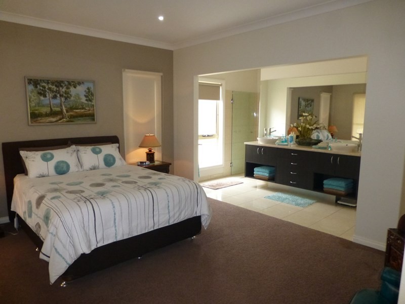 22 Riverina Parade, Echuca VIC 3564