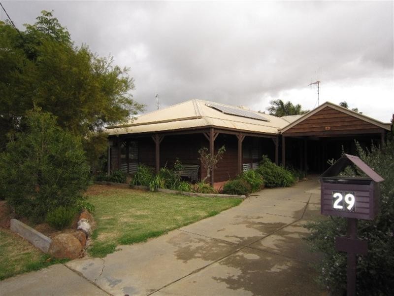 29 Crossen Street, Echuca VIC 3564