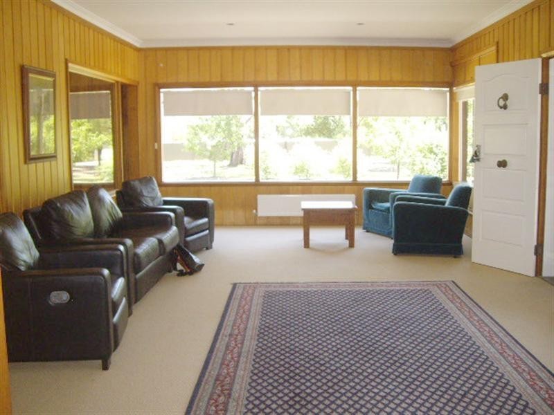 60 Campaspe Esplanade, Echuca VIC 3564