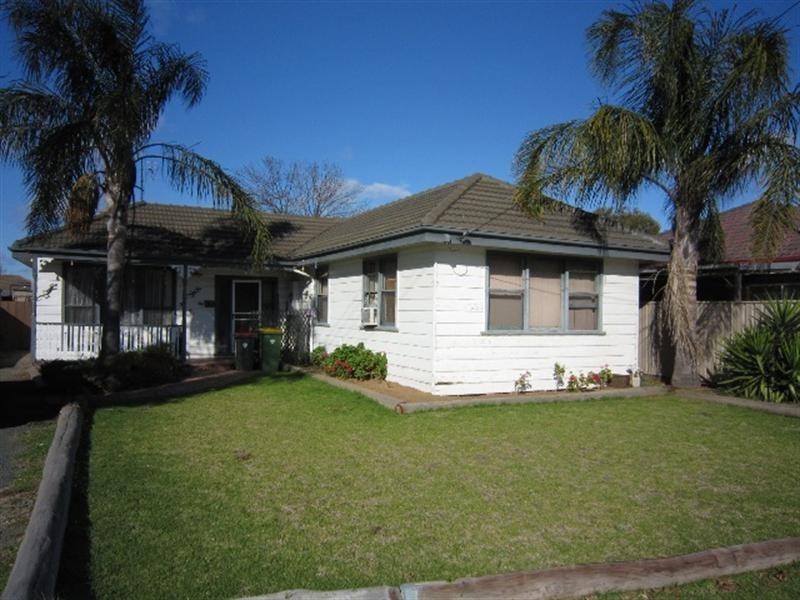 275 Ogilvie Avenue, Echuca VIC 3564