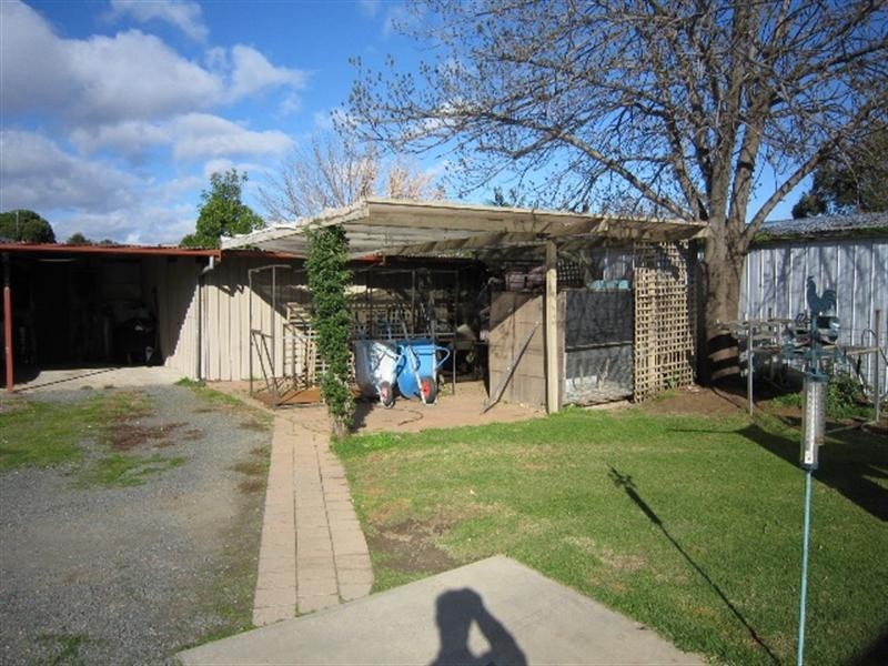 275 Ogilvie Avenue, Echuca VIC 3564