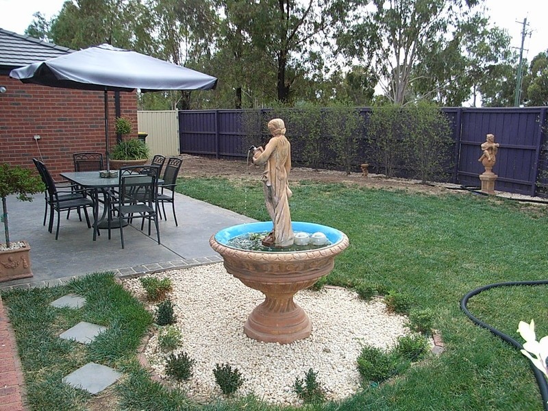 13 Kingfisher Drive East, Moama NSW 2731