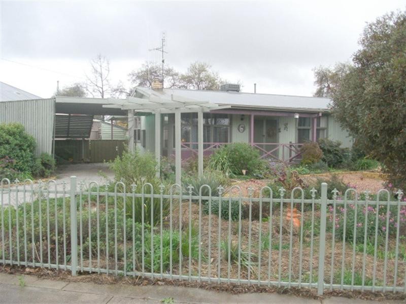 6 Premier Street, Echuca VIC 3564