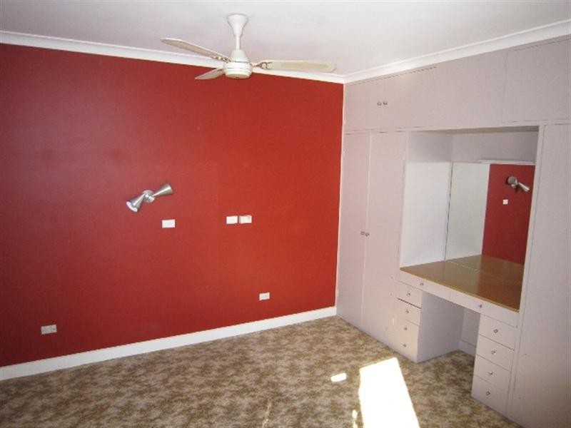 4 Findlay Avenue, Leitchville VIC 3567