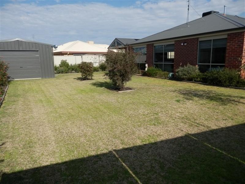 15 Kildare Avenue, Moama NSW 2731