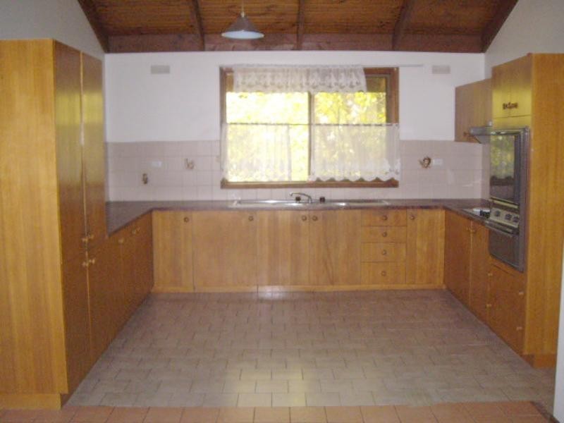 317 Ogilvie Avenue, Echuca VIC 3564