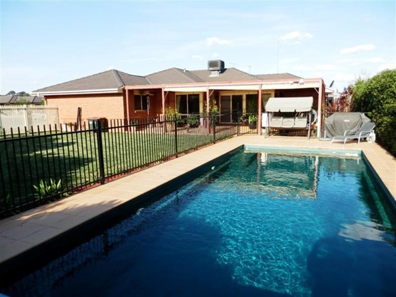 9 Aberdeen Way, Moama NSW 2731
