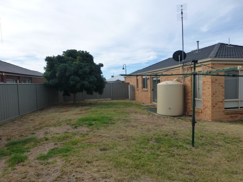 3 Yeovil Court, Echuca VIC 3564