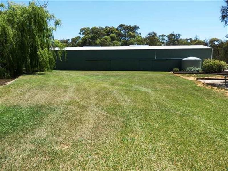 121 Latham Road, Echuca VIC 3564