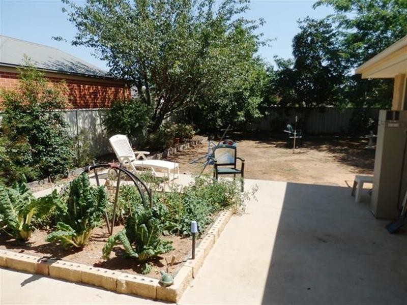 8 Stromness Court, Moama NSW 2731