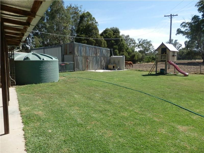 5 Simmie Road, Echuca VIC 3564