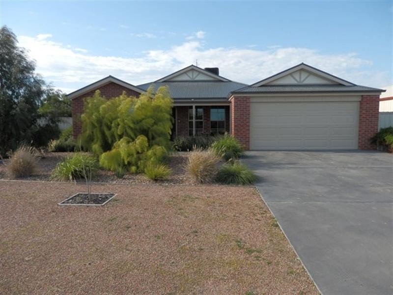 15 Kildare Avenue, Moama NSW 2731