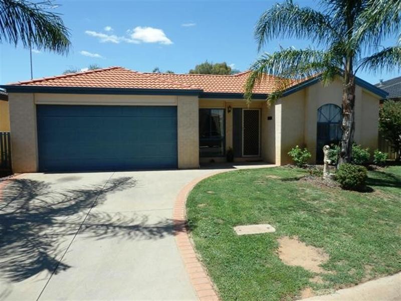 2 Emu Court, Moama NSW 2731
