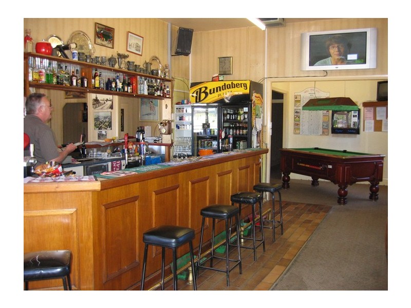 Hotel, 75 Ferrars Street, Rokewood VIC 3330