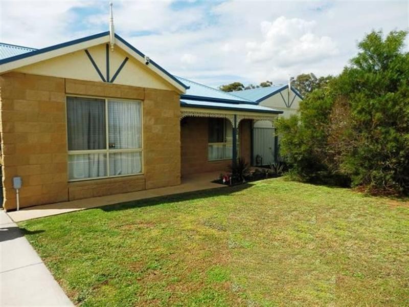 12 Dundee Court, Moama NSW 2731