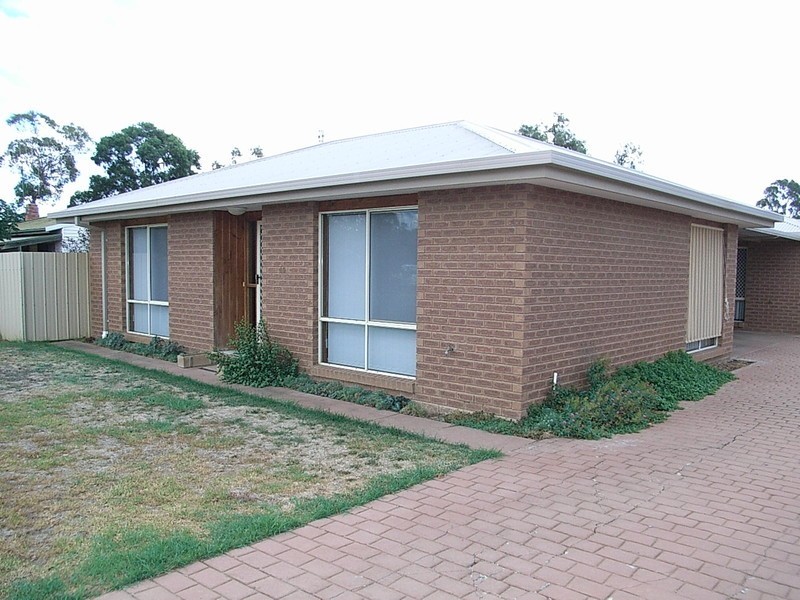 16 Council Street, Moama NSW 2731