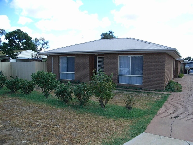 16 Council Street, Moama NSW 2731