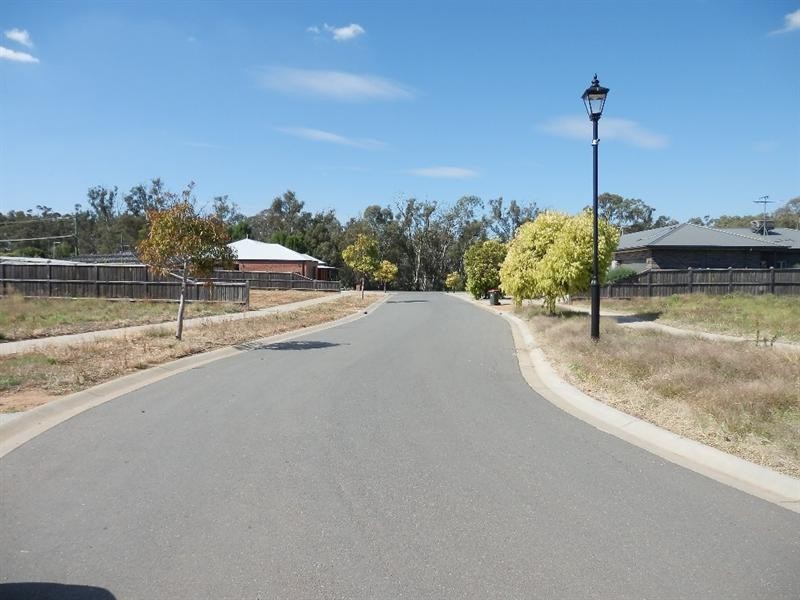 8 Grayson Terrace, Echuca VIC 3564