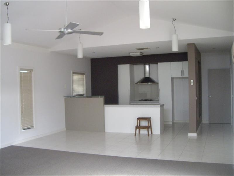 2 Victoria Place, Echuca VIC 3564