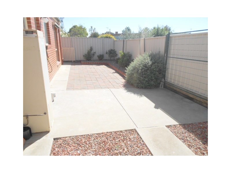 2/74 Hare Street, Echuca VIC 3564