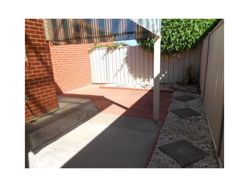 2/74 Hare Street, Echuca VIC 3564