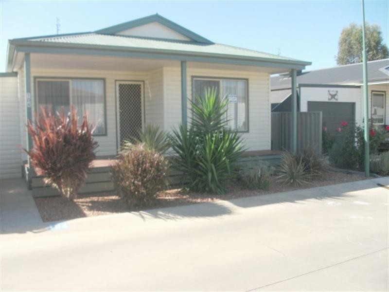 104 Swan Boulevard, Moama NSW 2731