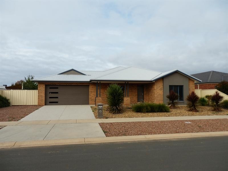 20 Riverina Parade, Echuca VIC 3564