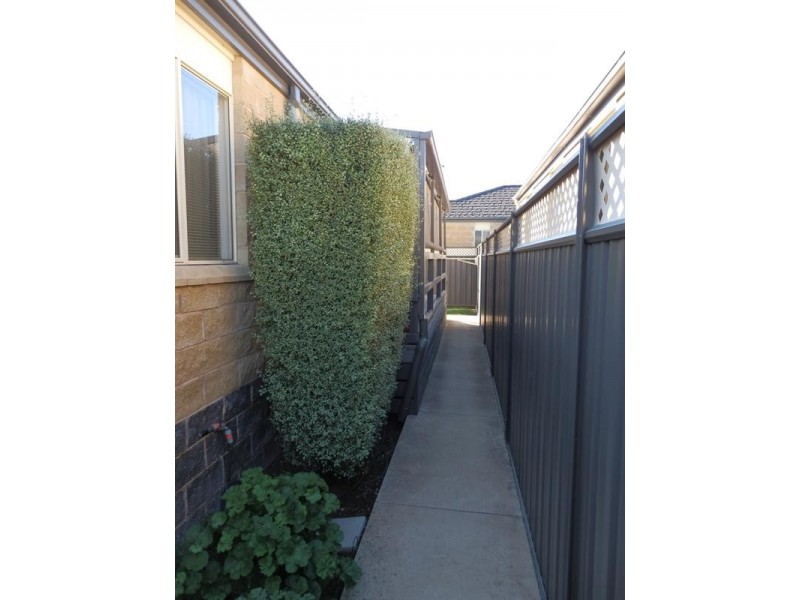 2/115 Goulburn Road, Echuca VIC 3564