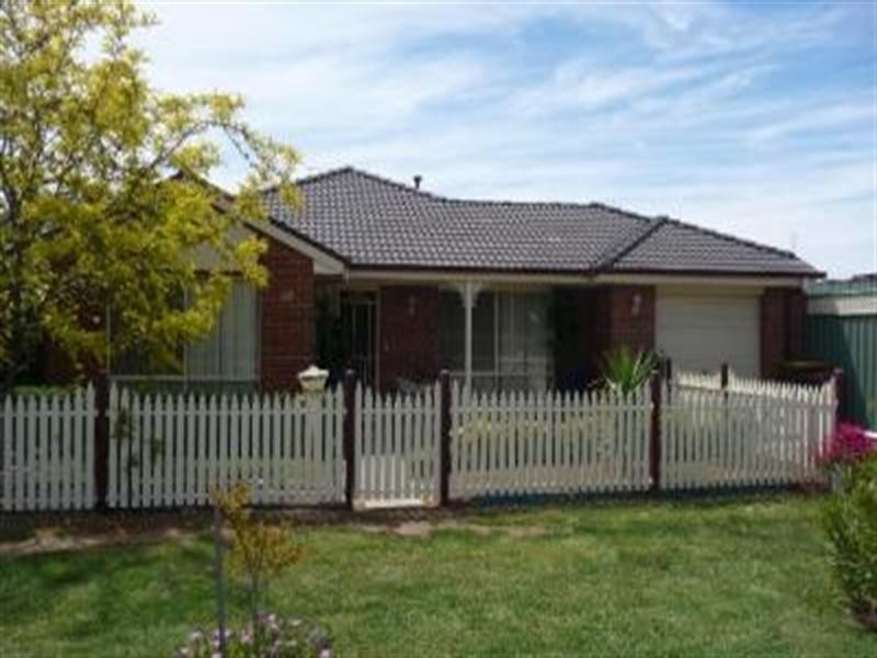 28 Simms Street, Moama NSW 2731