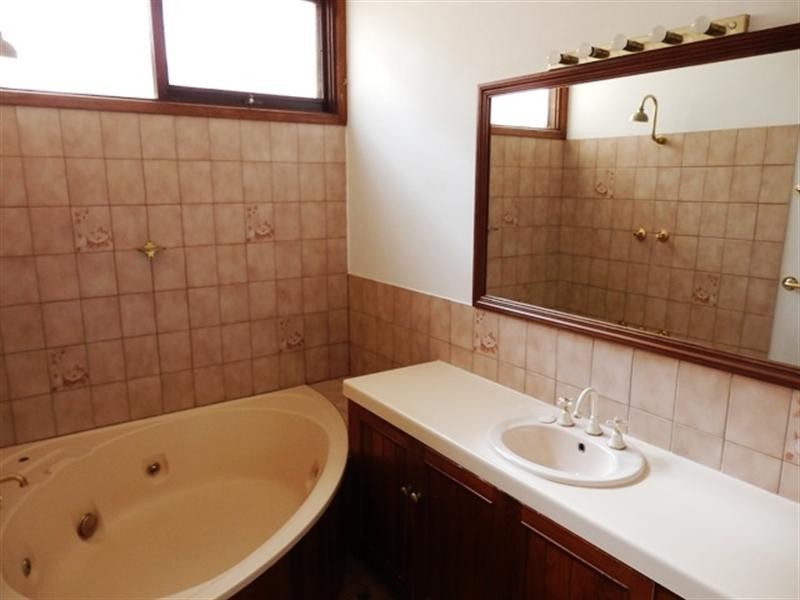 13 Martin Street, Moama NSW 2731