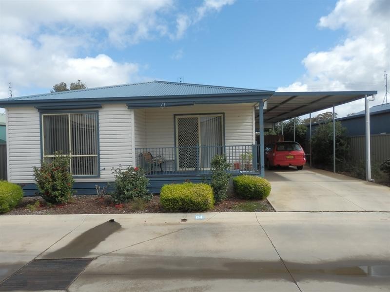 64 Swan Boulevard, Moama NSW 2731