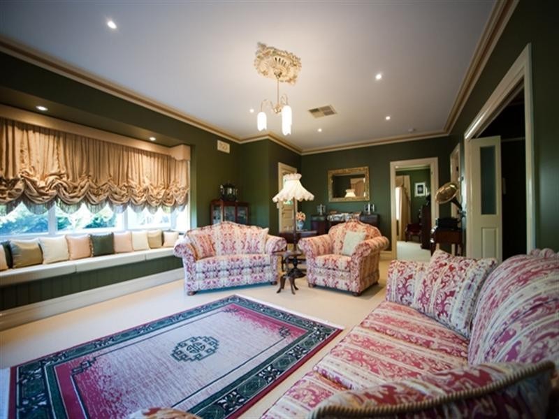 4 Jess Drive, Rochester VIC 3561