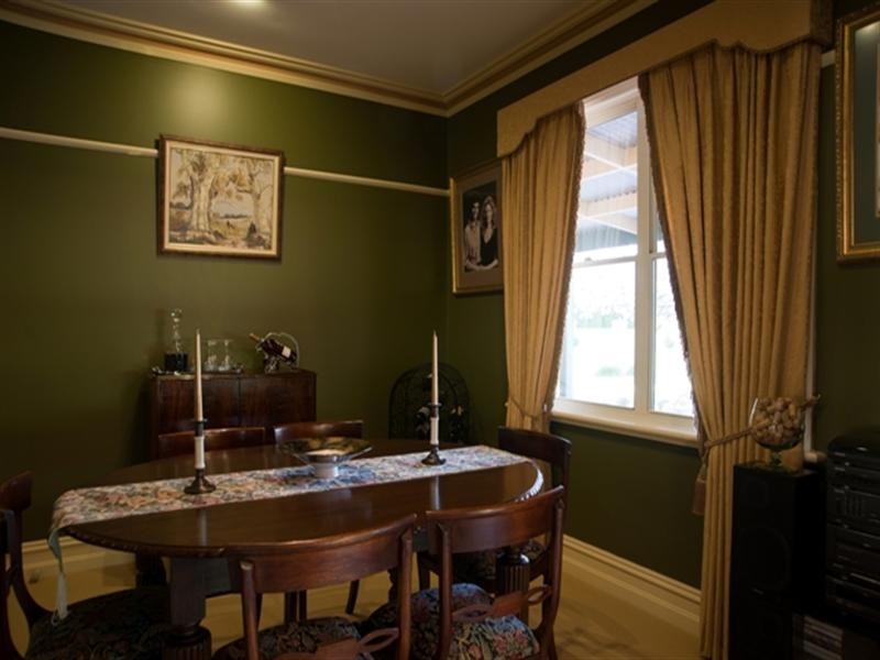 4 Jess Drive, Rochester VIC 3561