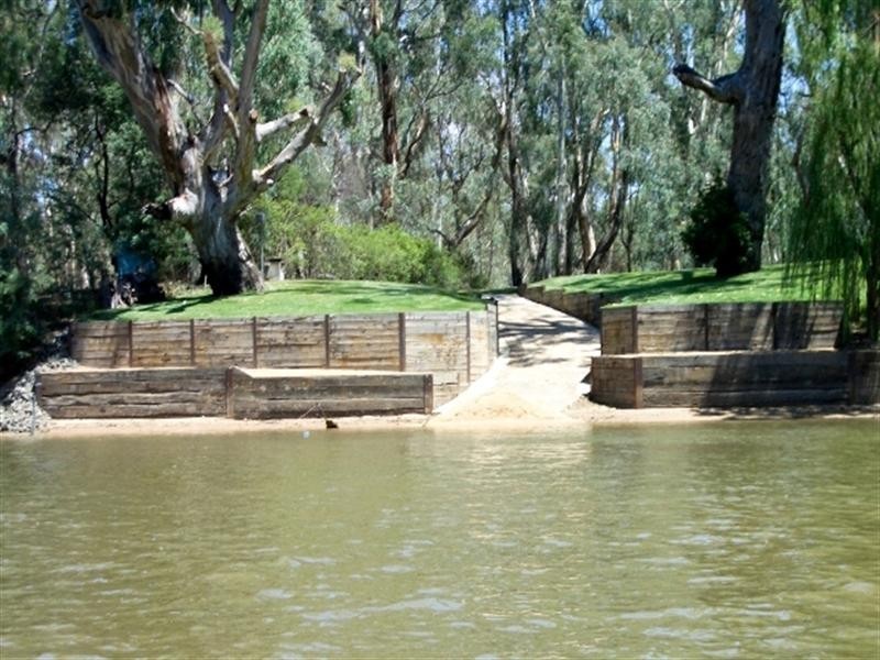 172 Wharparilla Drive, Echuca VIC 3564