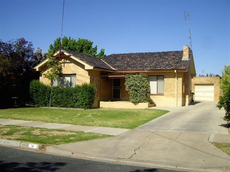 4 Pine Street, Echuca VIC 3564