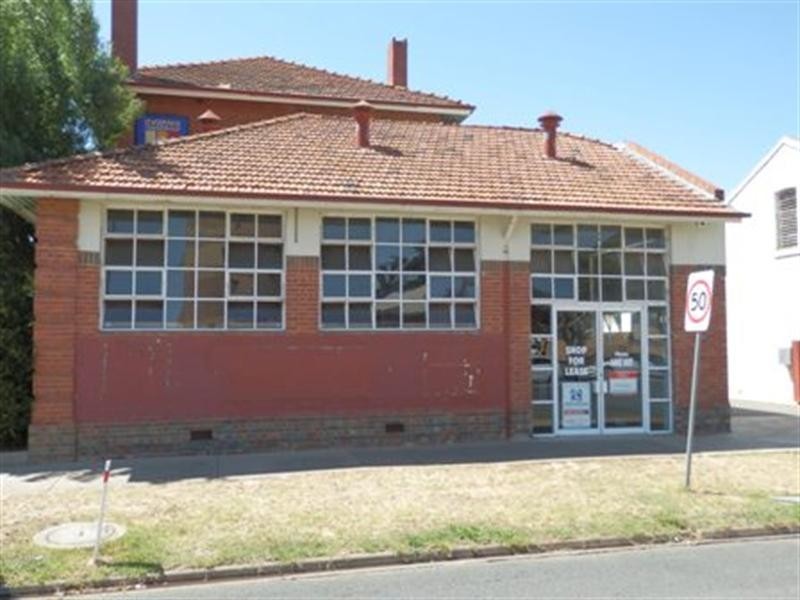 1 Cnr Pakenham and High Streets, Echuca VIC 3564