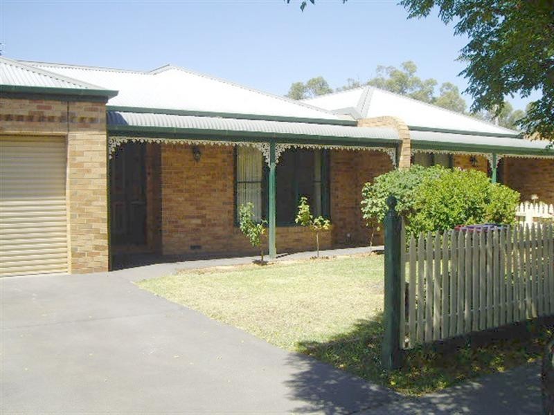 2/245 Eyre Street, Echuca VIC 3564