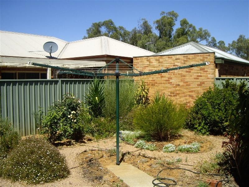 2/245 Eyre Street, Echuca VIC 3564