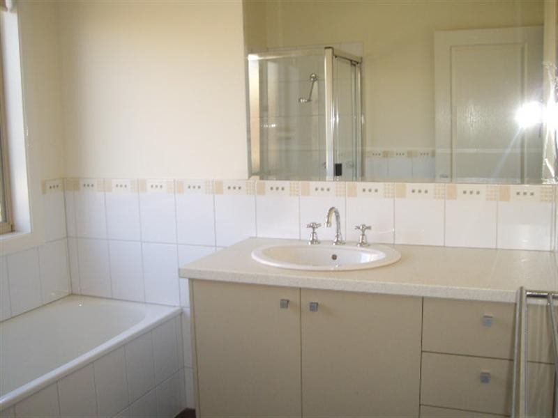 11/142 Bowen Street, Echuca VIC 3564