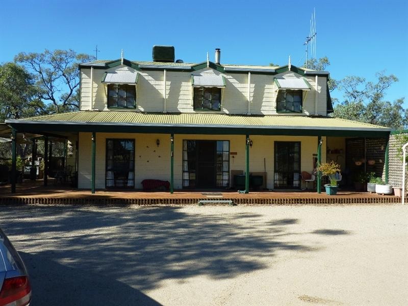 3203 Murray Valley Highway, Echuca VIC 3564