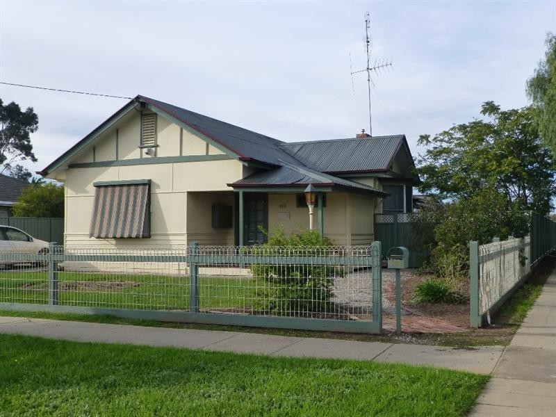 102 Hovell Street, Echuca VIC 3564