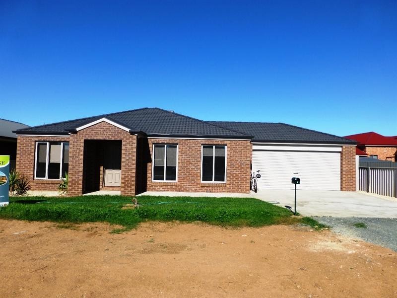 7 Council Street, Moama NSW 2731