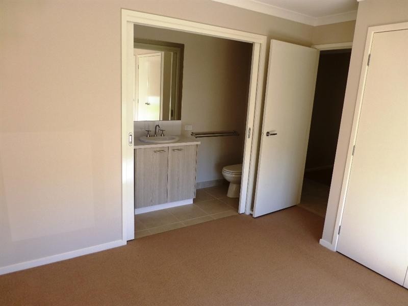 7 Council Street, Moama NSW 2731