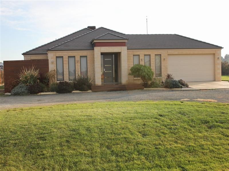 12 Ikona Drive, Echuca VIC 3564